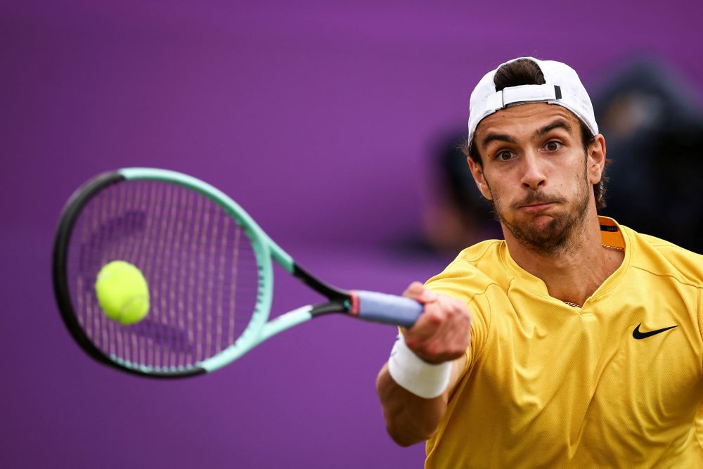 阵雄鹿队时 阵雄鹿队时