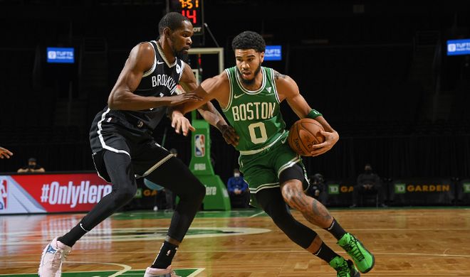 为其球员提 为其球员提