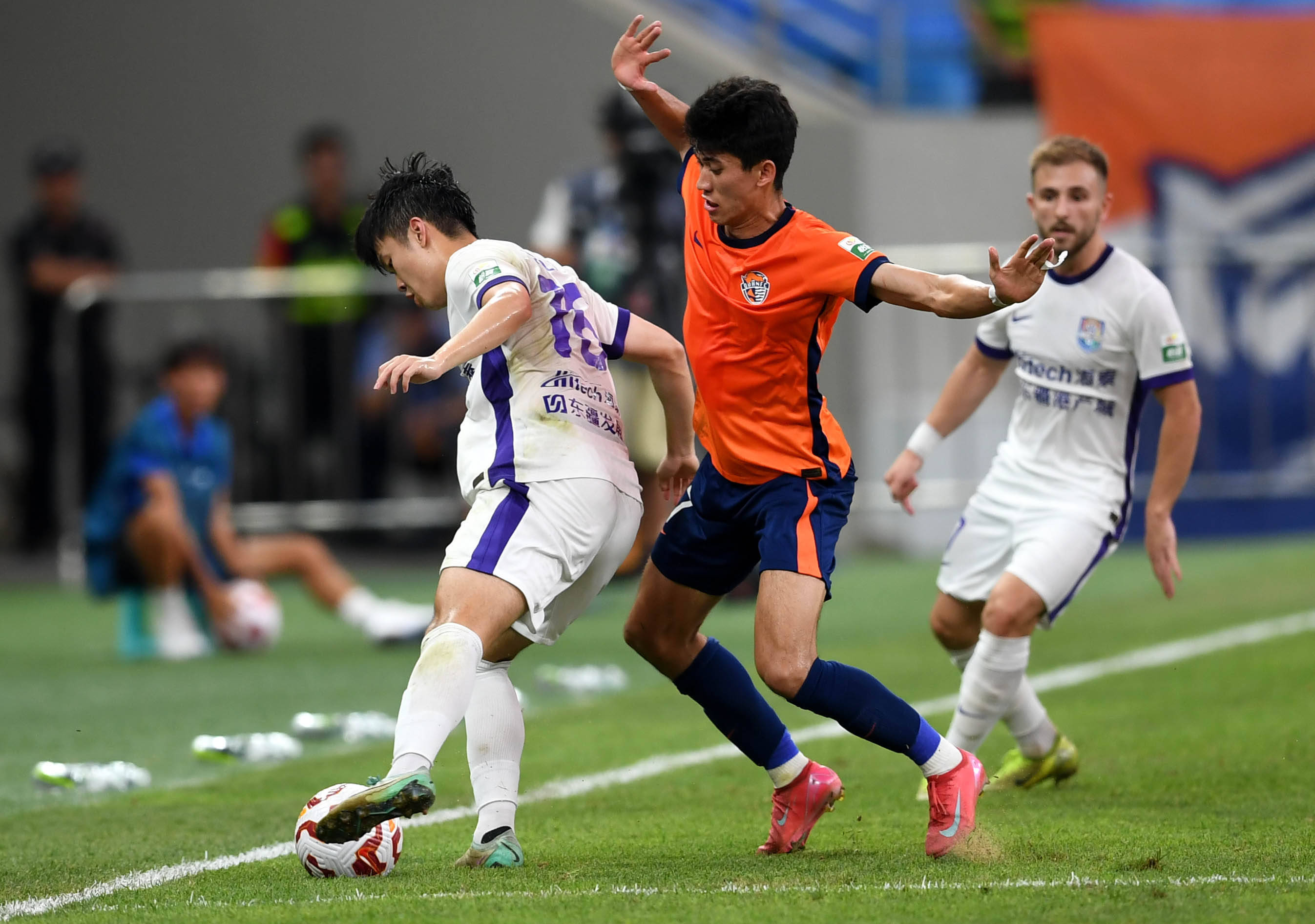 己的职业生 己的职业生