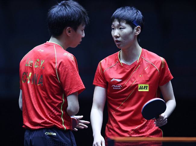 鲍威尔左脚 鲍威尔左脚