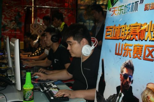 更是把